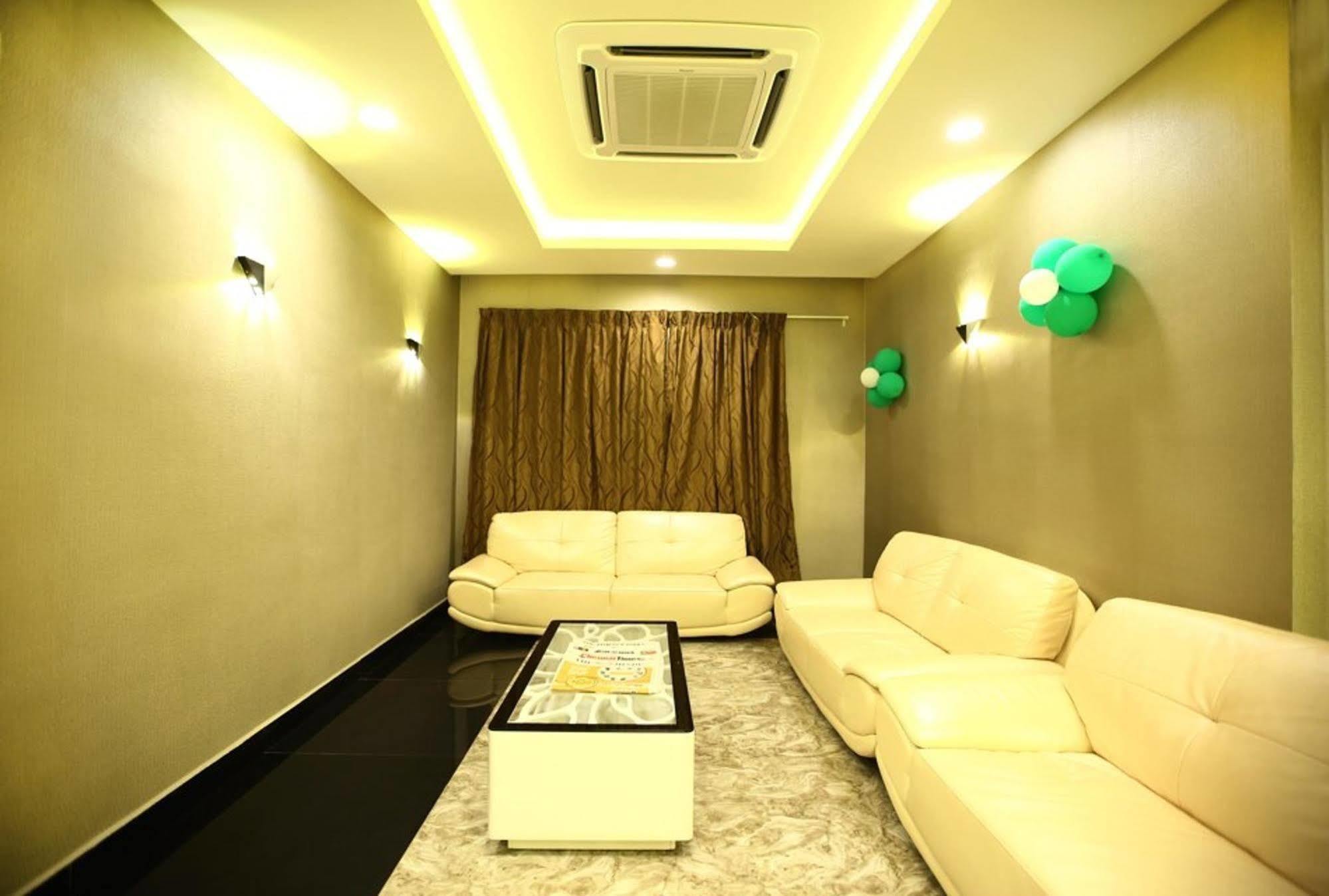 Fabhotel Alreef Residency チェンナイ エクステリア 写真
