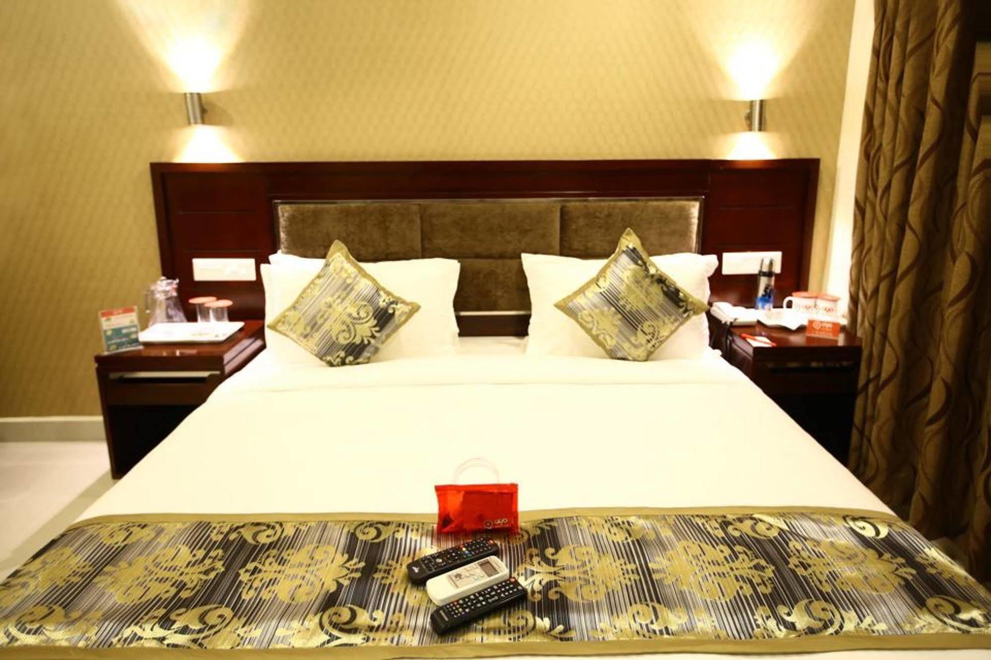Fabhotel Alreef Residency チェンナイ エクステリア 写真