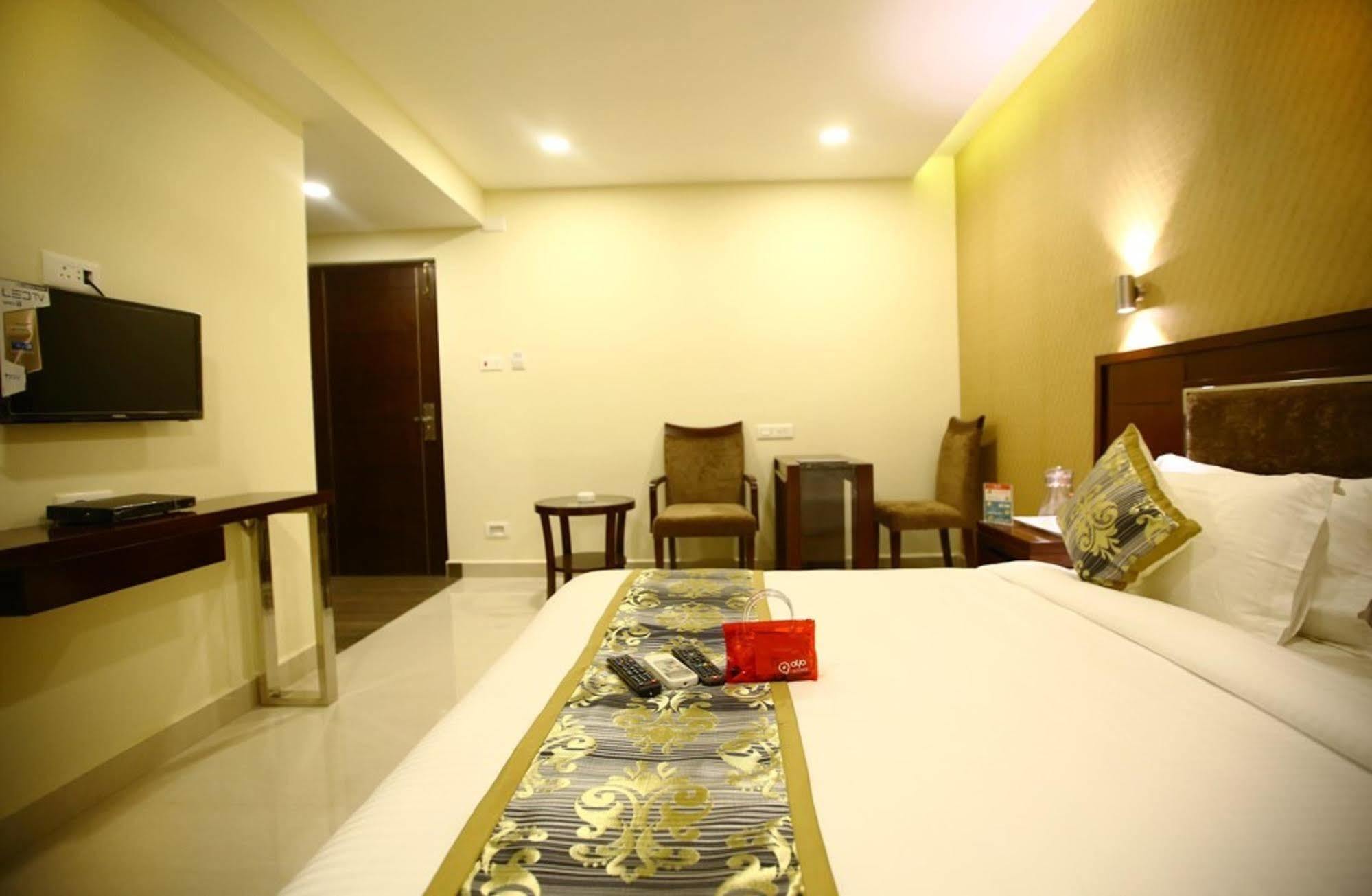 Fabhotel Alreef Residency チェンナイ エクステリア 写真