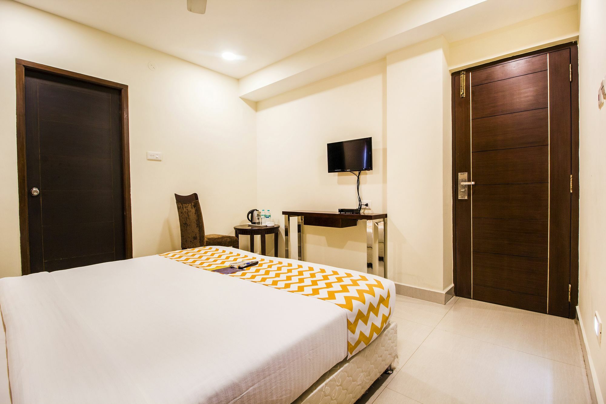 Fabhotel Alreef Residency チェンナイ エクステリア 写真
