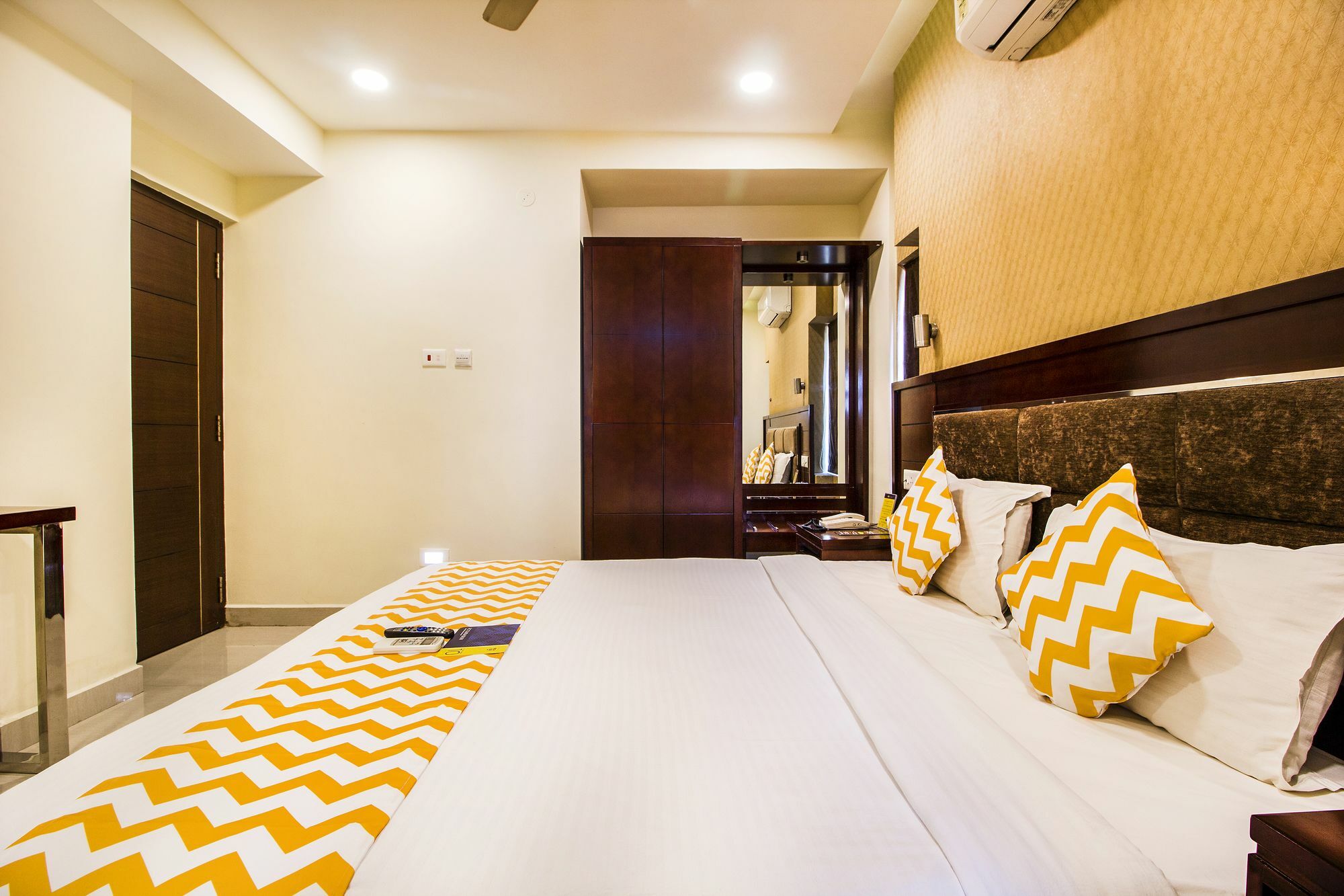 Fabhotel Alreef Residency チェンナイ エクステリア 写真